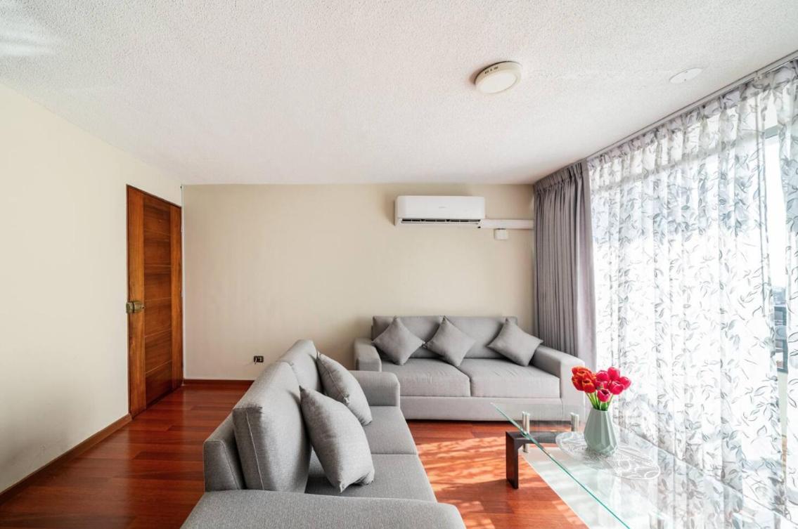 Apartamentos Estela En Alameda Colonial - 5Km Aeropuerto Jorge Chavez 리마 외부 사진
